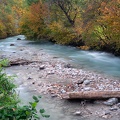 Fluss im Herbst